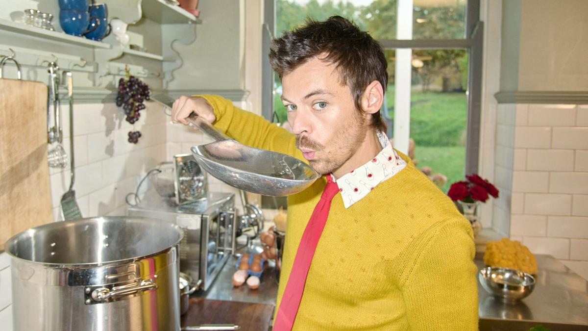 Harry Styles: Together, Together. Harryween.